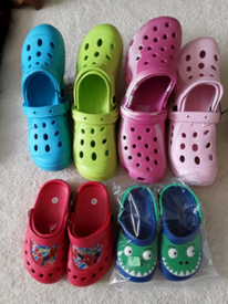 crocs closing sale
